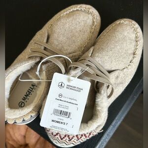 Brand new Magellan shoes, size 7